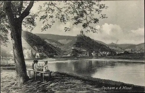 Ak Cochem an der Mosel, Blick übers Wasser zum Ort