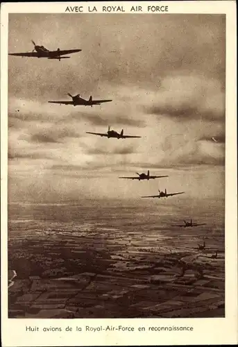 Ak Royal Air Force, Kampfflugzeuge auf Aufklärungsflug