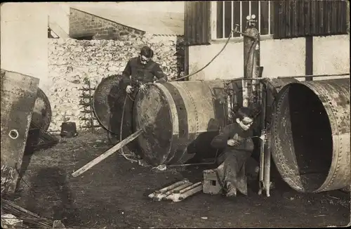 Foto Ak Schweißer bei der Arbeit