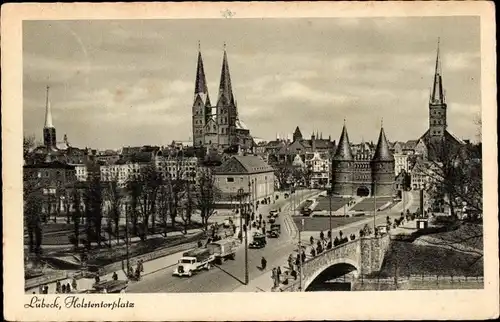 Ak Hansestadt Lübeck, Holstentorplatz