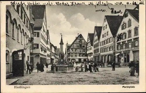 Ak Riedlingen an der Donau Württemberg, Marktplatz, Brunnen