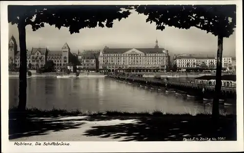 Ak Koblenz am Rhein, Schiffsbrücke zur Stadt