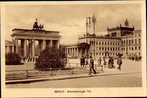 Ak Berlin Mitte, Brandenburger Tor