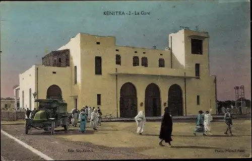 Ak Kenitra Marokko, La Gare, Bahnhof, Auto