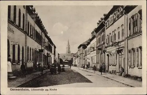 Ak Germersheim in der Rheinebene Rheinland Pfalz, Partie in der Lilienstraße, Kirche