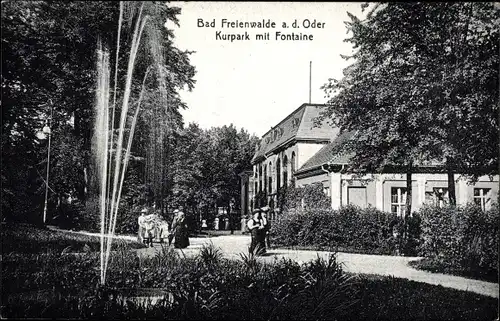 Ak Bad Freienwalde an der Oder, Kurpark mit Fontaine