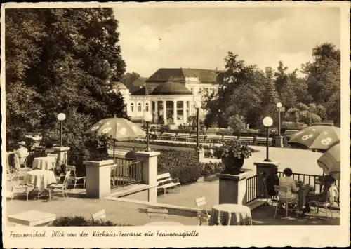 Ak Františkovy Lázně Franzensbad Region Karlsbad, Kurhaus-Terrasse, Franzensquelle