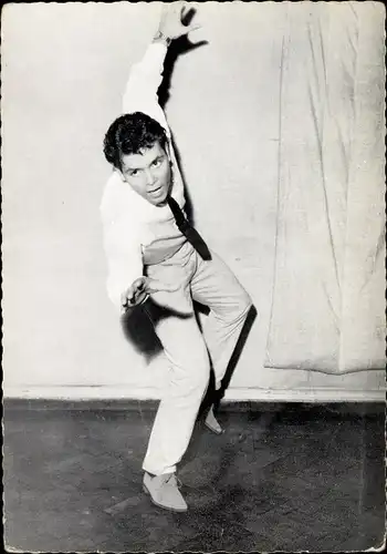 Ak Sänger Cliff Richard, Portrait