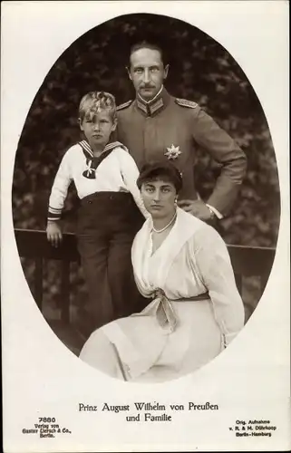 Ak Alexandra Viktoria von Schleswig-Holstein-Sonderburg-Glücksburg, August Wilhelm, Sohn