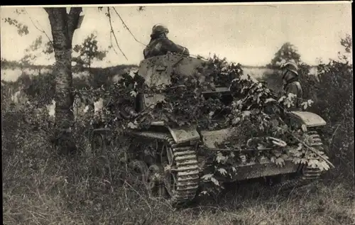 Ak Auto mitrailleuse en reconnaissance, Französischer Panzer