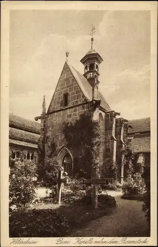 Ak Hildesheim in Niedersachsen, Dom, Kapelle neben dem Rosenstock