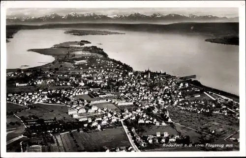 Ak Radolfzell am Bodensee, Fliegeraufnahme vom Ort