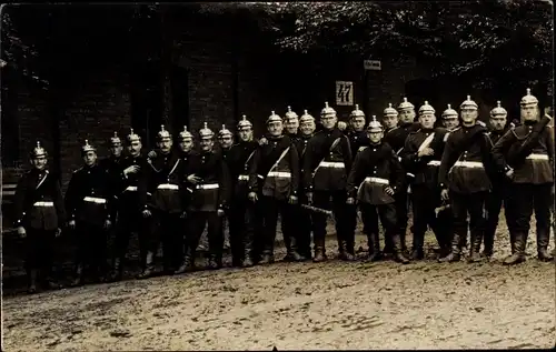 Foto Ak Deutsche Soldaten in Uniform, Gruppenbild, Lockstedter Lager 1911, Baracke 47
