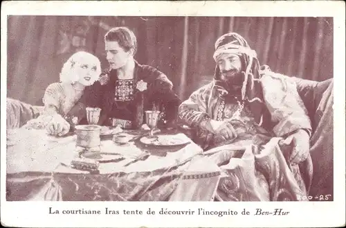 Ak Filmszene Ben Hur, La courtisane Iras tente de decouvrir l'incognito de Ben Hur
