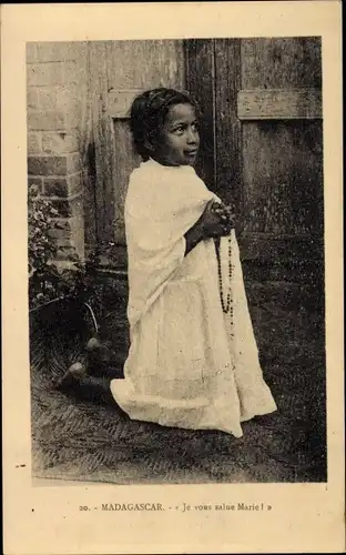 Ak Madagaskar, Je vous salue Marie, Junges Mädchen mit Rosenkranz