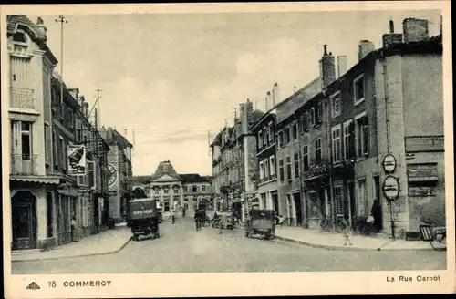 Ak Commercy Lothringen Meuse, La Rue Carnot