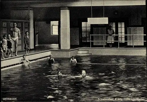 Ak Uetersen in Schleswig Holstein, Schwimmbad der Allgemeinen Ortskrankenkasse