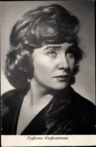 Ak Schauspielerin Rufina Dmitrijewna Nifontowa, Portrait