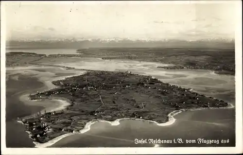 Ak Insel Reichenau am Bodensee, Fliegeraufnahme der Insel