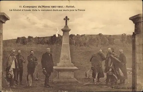 Ak Général d'Amade visiste le monument élévé aux morts, Settat Marokko