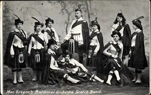 Ak Mac Gregor's Balmoral Orchestra Scotch Band, Schottische Trachten