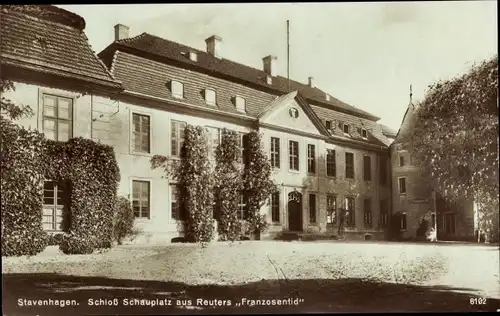 Ak Reuterstadt Stavenhagen in Mecklenburg, Schloss Schauplatz aus Reuters Franzosentid