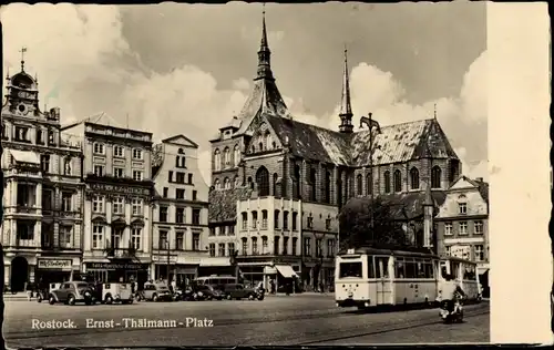 Ak Hansestadt Rostock, Ernst-Thälmann-Platz, Straßenbahn