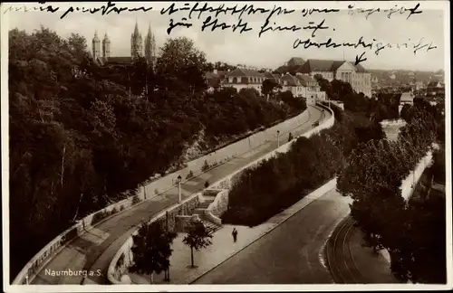 Ak Naumburg an der Saale, Teilansicht vom Ort aus der Vogelschau, Straßen