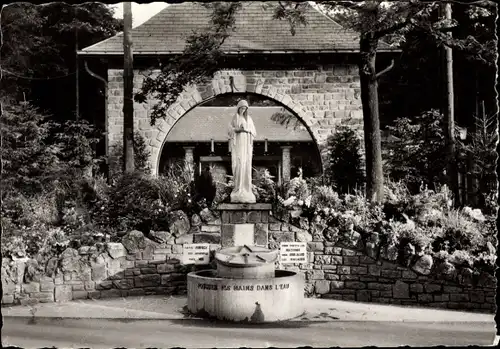 Ak Banneux Liège Lüttich Wallonien, Die Quelle