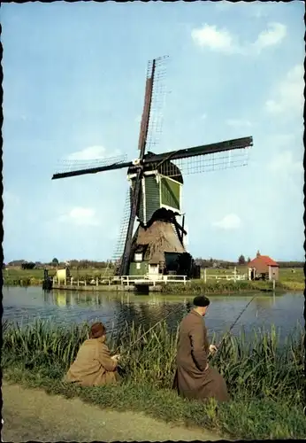 Ak Utrecht Niederlande, Hollandse molen, Angelpartie mit Blick auf Windmühle