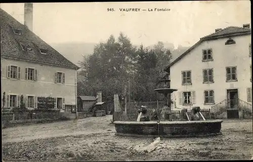 Ak Vaufrey Doubs, La Fontaine