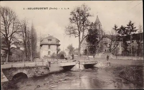 Ak Seloncourt Doubs, Ortsansicht, Brücke, Kirche