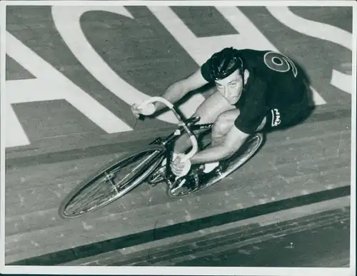 Foto Radrennsport, Radrennbahn, Bahnradfahrer, Berlin