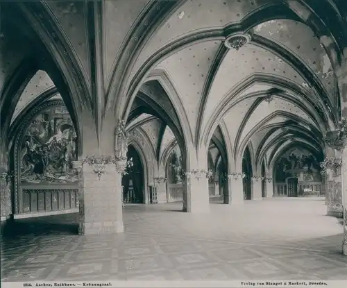 Foto Aachen in Nordrhein Westfalen, Rathaus, Krönungssaal, Innenansicht