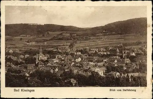 Ak Bad Kissingen Unterfranken Bayern, Gesamtansicht, Blick vom Staffelsberg