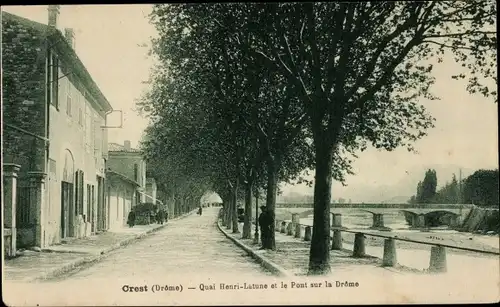 Ak Crest Drôme, Quai Henri Latune et le Pont sur la Drome