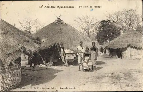 Ak Afrique Occidentale, Une coin de Village, afrikanische Hütte in Französisch Westafrika