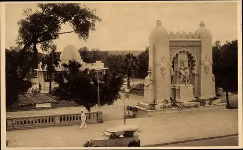 Ak Dakar Senegal, La Place Protet, Le Monument aux Morts
