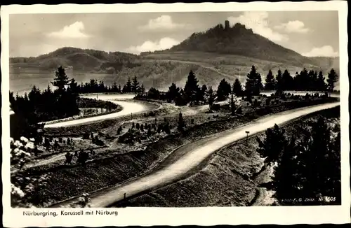 Ak Nürburg im Kreis Ahrweiler Rheinland Pfalz, Blick auf den Nürburgring, Nürburg im Hintergrund