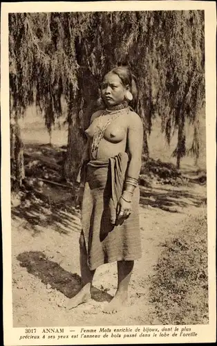 Ak Annam Vietnam, Femme Mois enrichie de bijoux, Vietnamesin, Barbusig