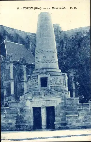 Ak Noyon Oise, Le Monument
