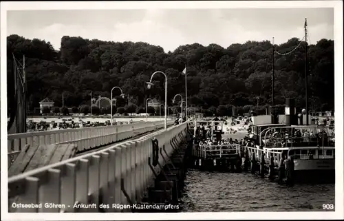 Ak Ostseebad Göhren auf Rügen, Ankunft des Rügen Küstendampfers
