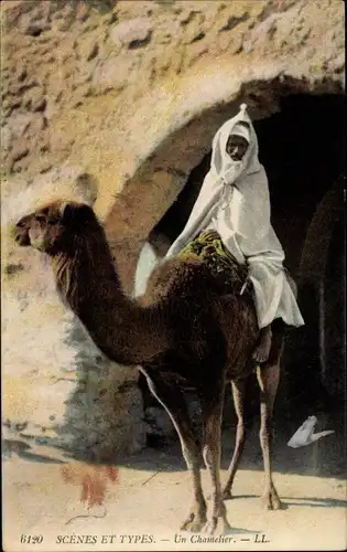 Ak Scenes et Types, Un Chamelier, Araber auf einem Kamel, Maghreb