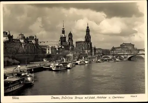 Ak Dresden, Brühl'sche Terrasse, Schloss, Hofkirche, Opernhaus