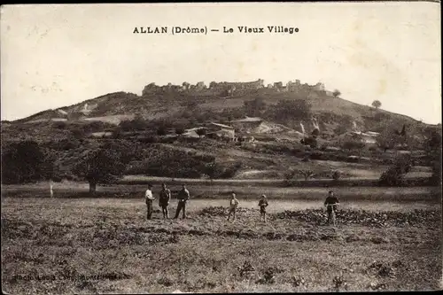 Ak Allan Drôme, Le Vieux Village