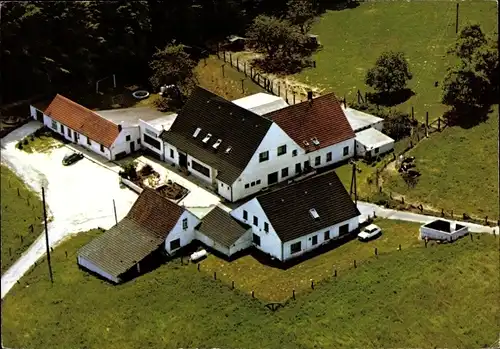 Ak Blasheim Lübbecke in Westfalen, Pension Jägerklause am Wiehengebirge, Fliegeraufnahme