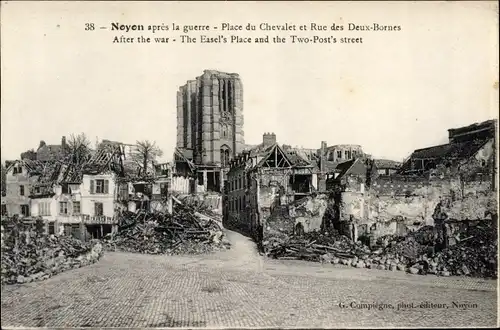 Ak Noyon Oise, Apres la Guerre, Place du Chevalet et Rue des Deux Bornes, Kriegszerstörungen