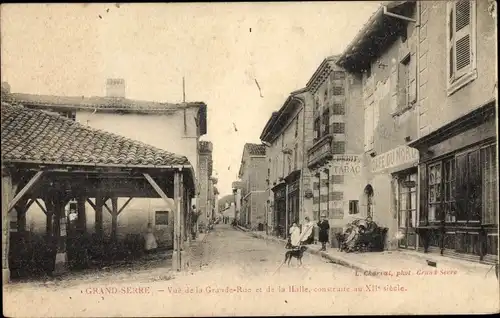 Ak Grand Serre Drôme, Vue de la Grande Rue et de la Halle