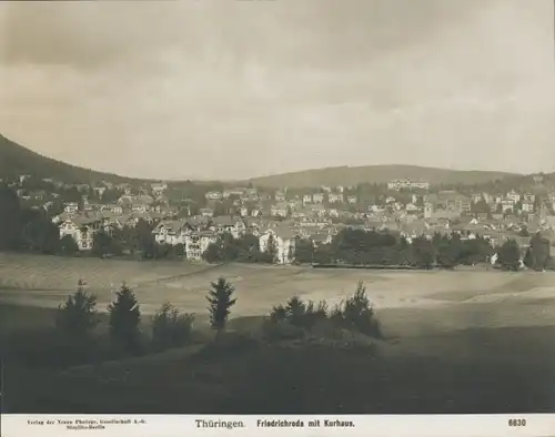 Foto Friedrichroda im Thüringer Wald, Panorama mit Kurhaus, NPG 6630