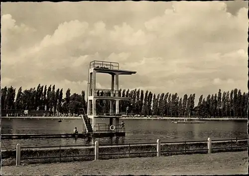 Ak Magdeburg an der Elbe, Schwimmbad Neue Welt, Sprungturm, Freibad